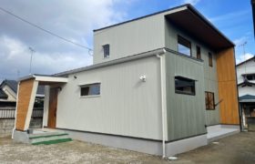 家族の時間をもっと楽しむ、吹き抜けとライブラリーのある家